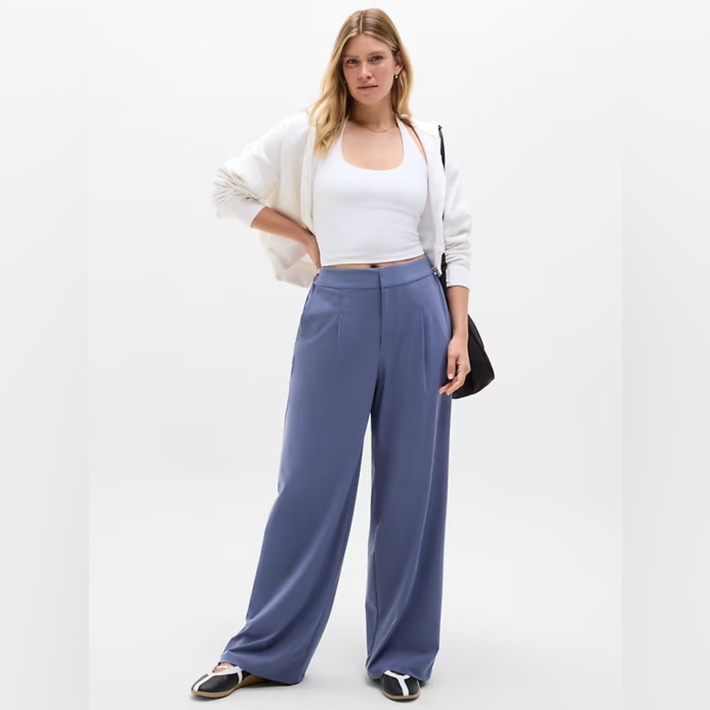 Athleta Women’s Gray Pants